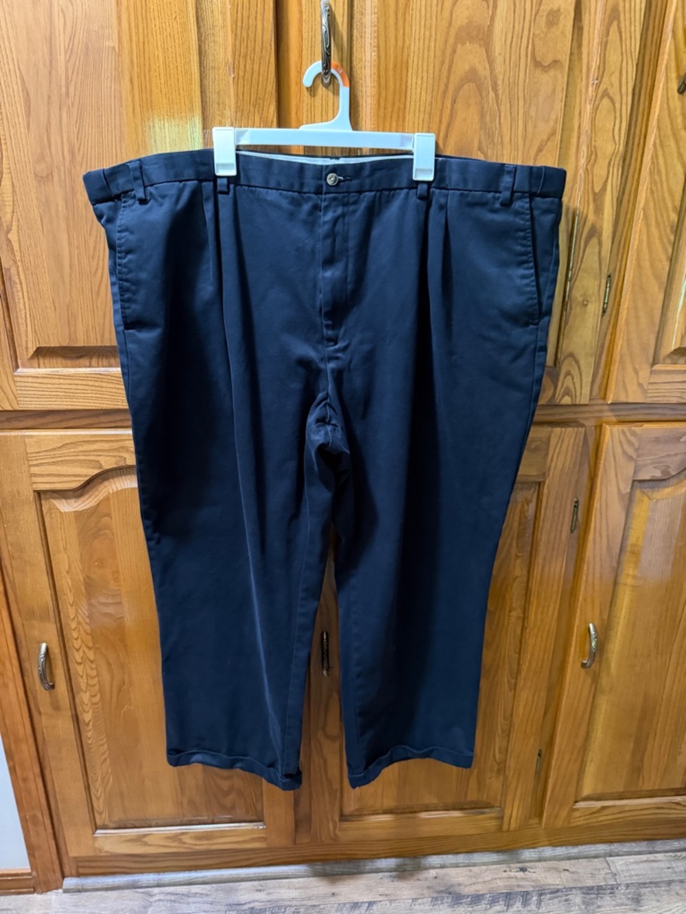 Men's Size 5X Classic Black Pleated Dress Pants